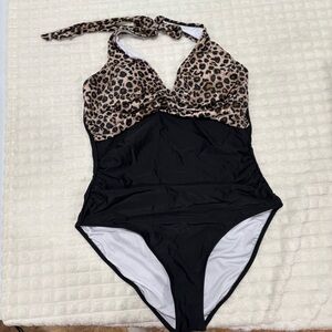 Leopard print & black One Piece Swimsuit